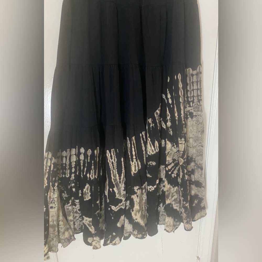 Kathmandu Black Tie-Dye Tiered Maxi Skirt - Picture 3 of 6